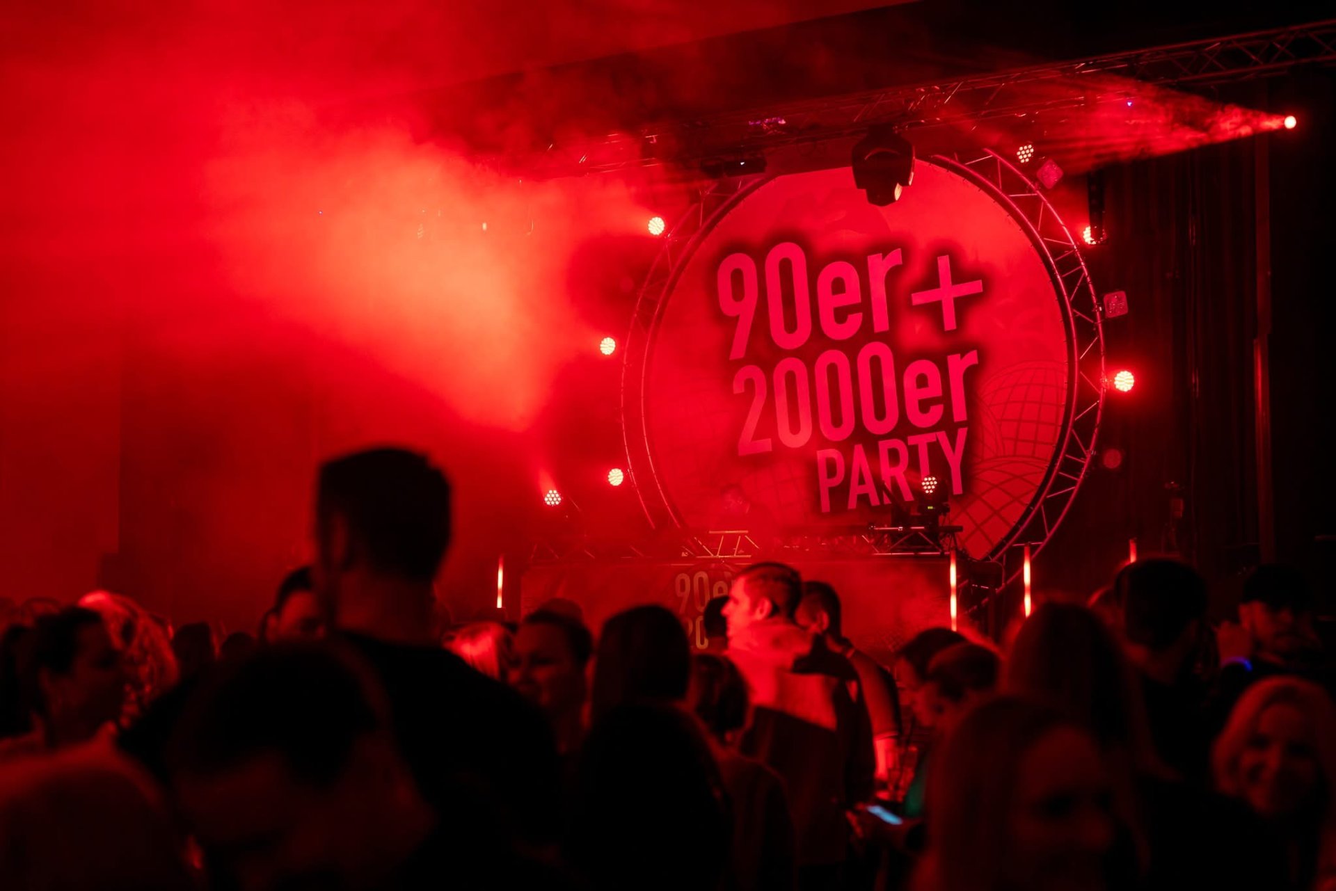 Zusatzbild 2: 90er + 2000er Party